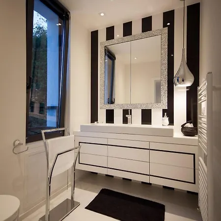 Chic 4 Bedrooms Istrian Star Close To Centre Private Heated Pool ヴィラ *