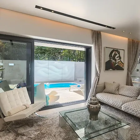 Chic 4 Bedrooms Istrian Star Close To Centre Private Heated Pool * ロヴィニ